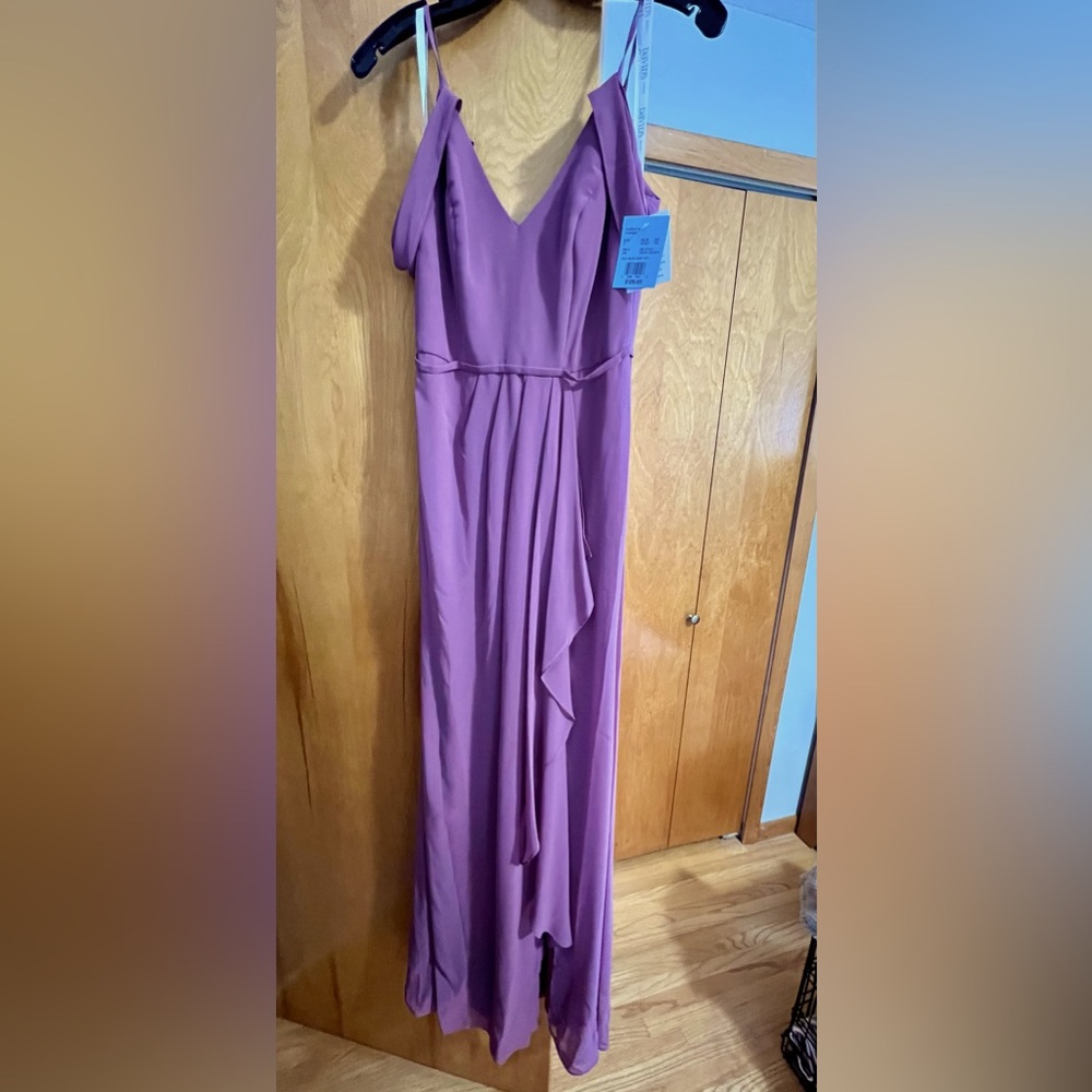 NWT Stunning Formal Dress in Mauve